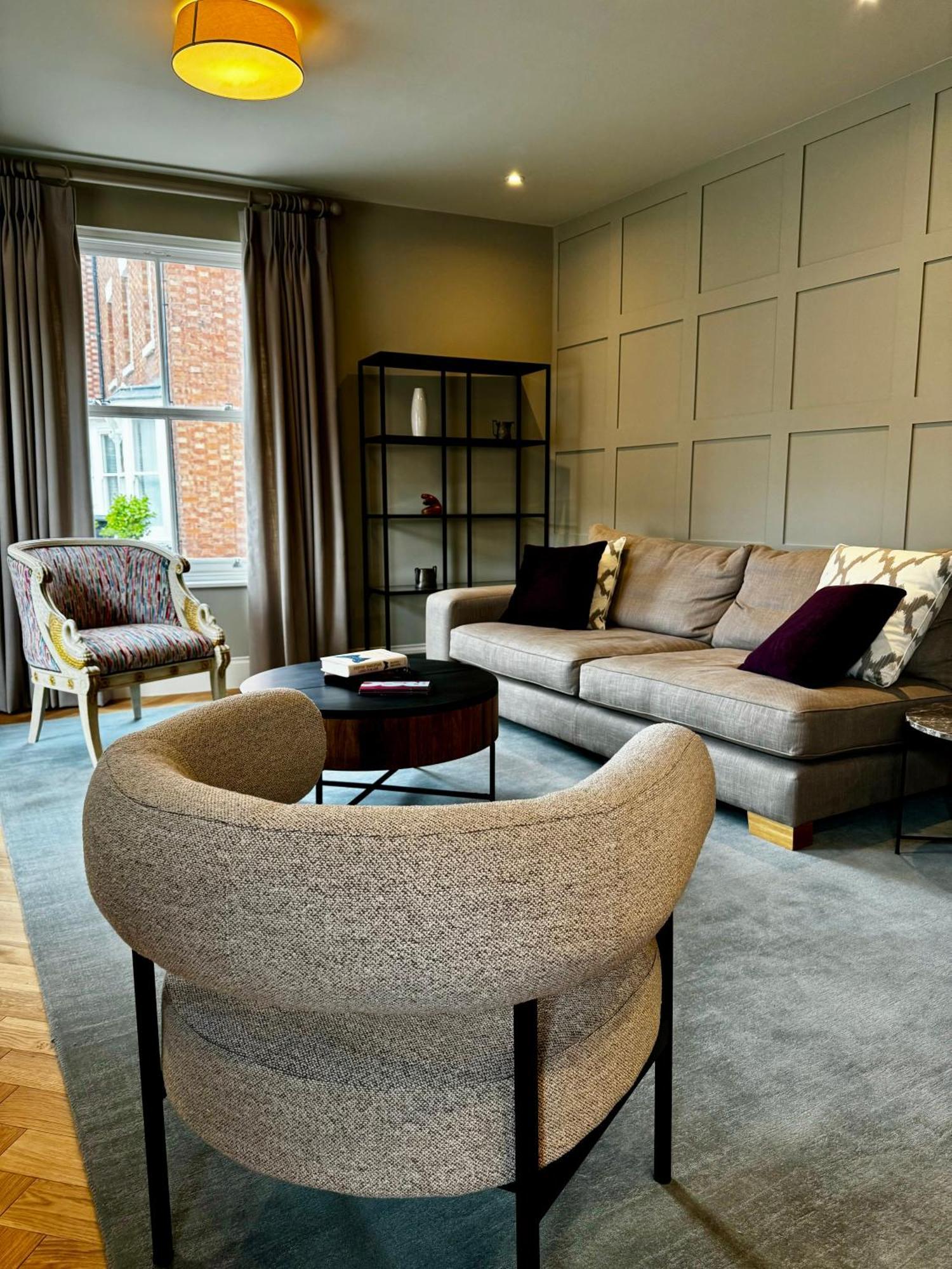 Macbeths Corner High End Luxury Apartment In Centre With Parking Стратфорд на Ейвън Екстериор снимка